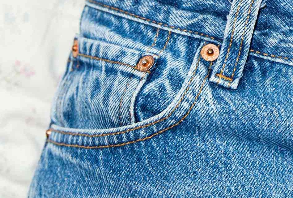 People are discovering what the tiny pocket on your jeans is for and it's  blowing their minds
