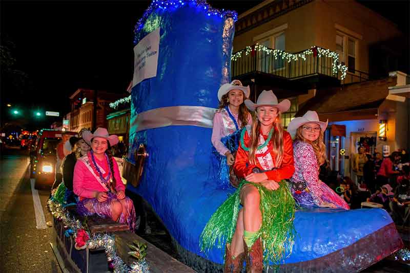 Festival of Lights Parade an "important" Kissimmee tradition