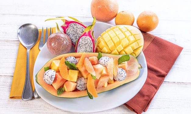 Sunshine in a Bowl: Florida’s Ultimate Tropical Fruit Salad, It’s Positively Delicious